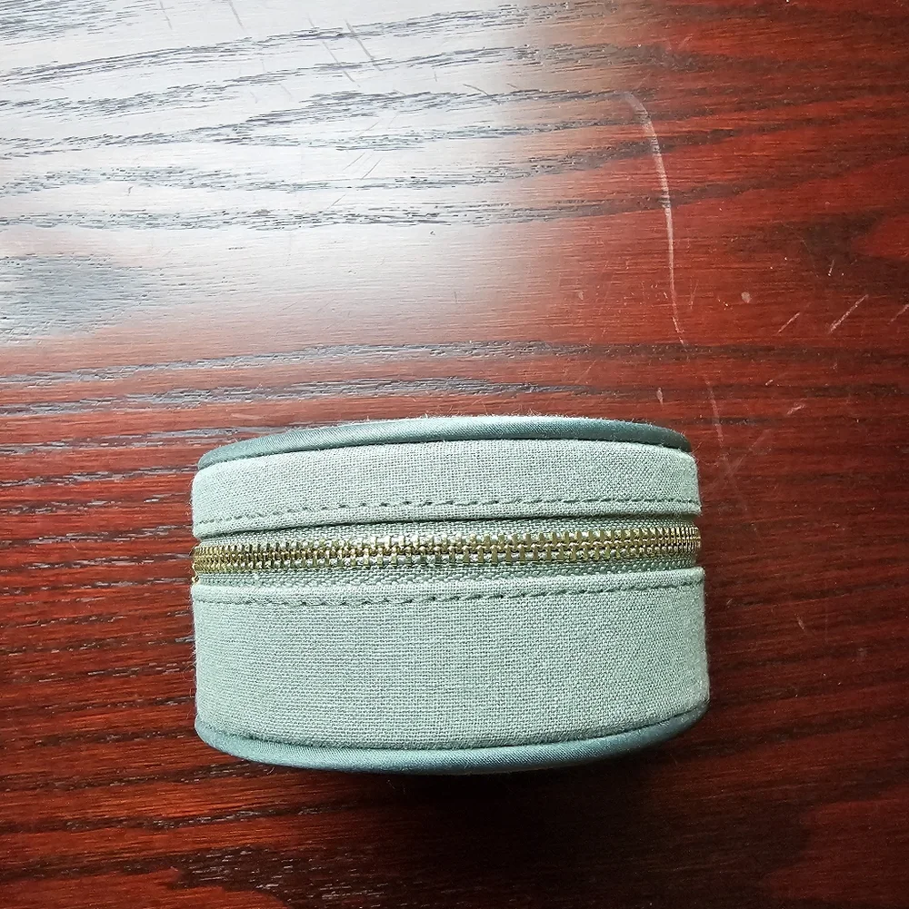 New Sezane Sage Green Jewelry Case - Picture 4 of 7